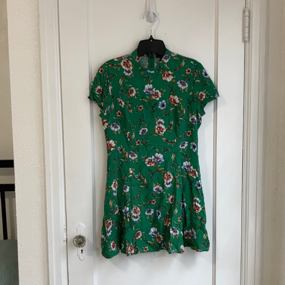 Forever 21 Medium green floral print mini dress